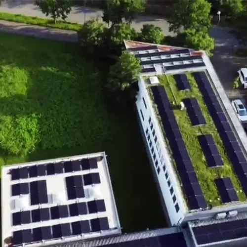 Image par drone de la nouvelle installation solaire de Lörrach